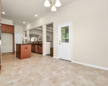 1122 Boxwood Place - Photo Thumbnail 33