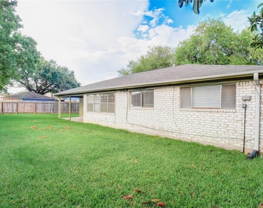 9510 Huntington Way Drive - Photo Thumbnail 34