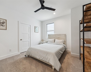 2012 Welch Street - Photo Thumbnail 11