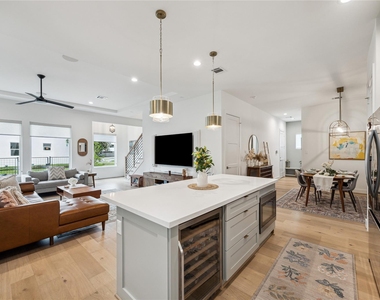 2012 Welch Street - Photo Thumbnail 4