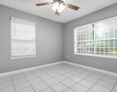 2101 Flynn Drive - Photo Thumbnail 9