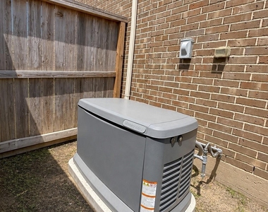 23007 Indigo Prairie Lane - Photo Thumbnail 21
