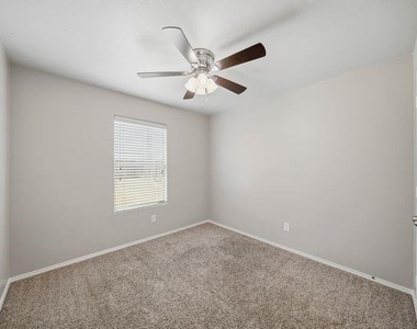 618 Enchanted Springs Drive - Photo Thumbnail 8