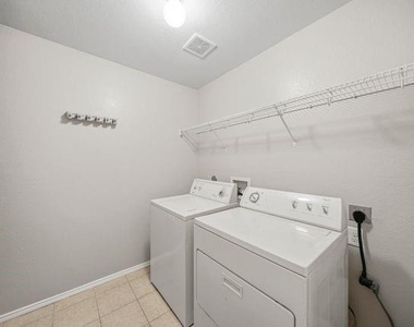 618 Enchanted Springs Drive - Photo Thumbnail 15