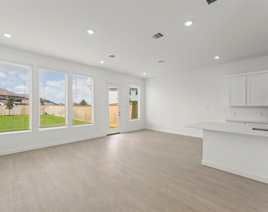 12523 Alligator Lake Court - Photo Thumbnail 5