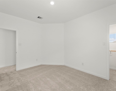 12523 Alligator Lake Court - Photo Thumbnail 14