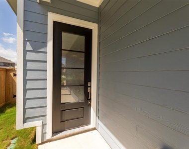12523 Alligator Lake Court - Photo Thumbnail 27