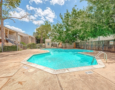 8201 Richmond Avenue - Photo Thumbnail 37