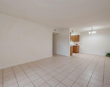 8201 Richmond Avenue - Photo Thumbnail 9