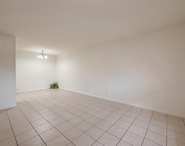 8201 Richmond Avenue - Photo Thumbnail 8
