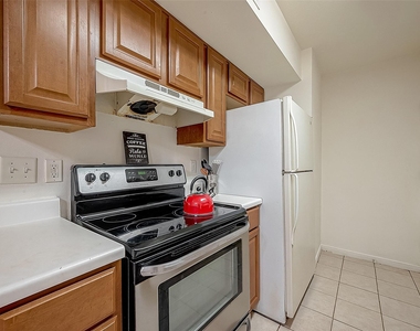 8201 Richmond Avenue - Photo Thumbnail 18