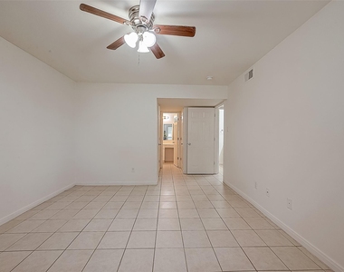 8201 Richmond Avenue - Photo Thumbnail 29