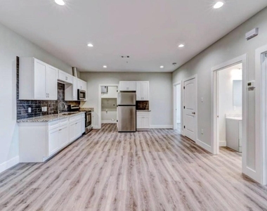 2906 Berry Road - Photo Thumbnail 4