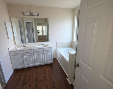 11507 Baldwin Spruce Trail - Photo Thumbnail 18