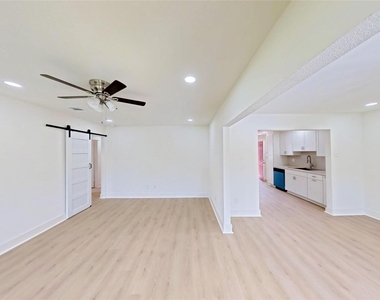 2740 Cos Street - Photo Thumbnail 5
