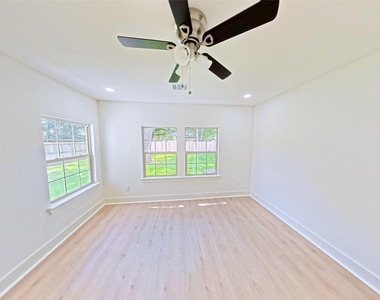 2740 Cos Street - Photo Thumbnail 17
