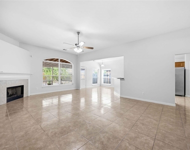 7606 Brighton Knolls Lane - Photo Thumbnail 12