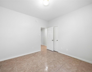 7606 Brighton Knolls Lane - Photo Thumbnail 29