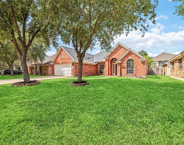 7606 Brighton Knolls Lane - Photo Thumbnail 1