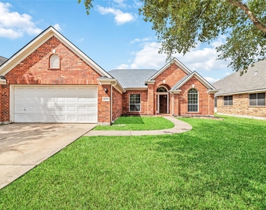 7606 Brighton Knolls Lane - Photo Thumbnail 2