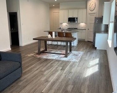 1513 Dawn Harbor Drive - Photo Thumbnail 26