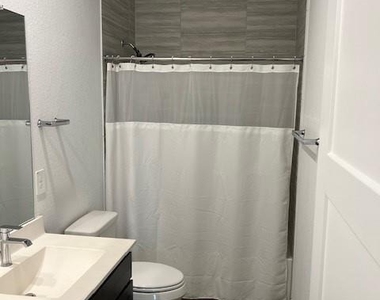1513 Dawn Harbor Drive - Photo Thumbnail 21