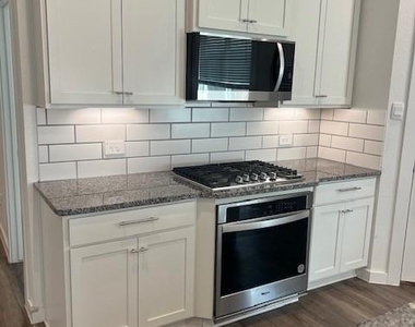 1513 Dawn Harbor Drive - Photo Thumbnail 15