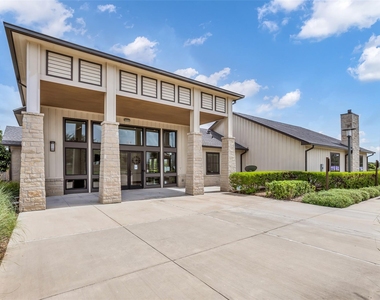 10004 Steeple Farms Drive - Photo Thumbnail 28