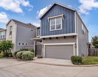 10004 Steeple Farms Drive - Photo Thumbnail 1
