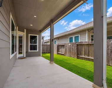 10004 Steeple Farms Drive - Photo Thumbnail 26