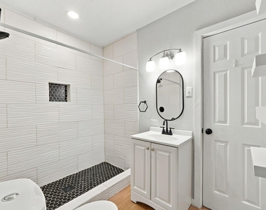 2903 Burkett Street - Photo Thumbnail 22