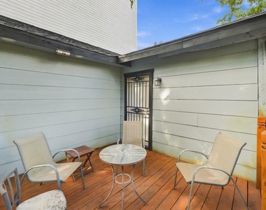 2903 Burkett Street - Photo Thumbnail 27