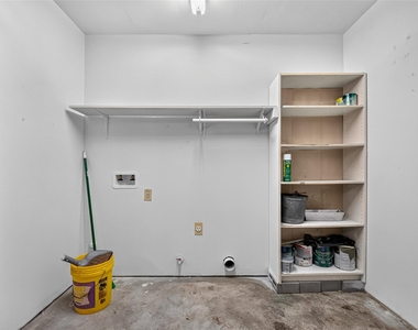 4807 Fairdale Street - Photo Thumbnail 26