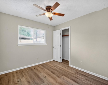 4807 Fairdale Street - Photo Thumbnail 23