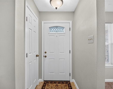 4807 Fairdale Street - Photo Thumbnail 5