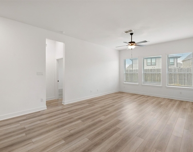 234 Amaranth Way - Photo Thumbnail 13