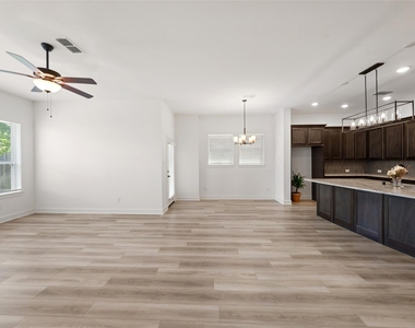 234 Amaranth Way - Photo Thumbnail 4