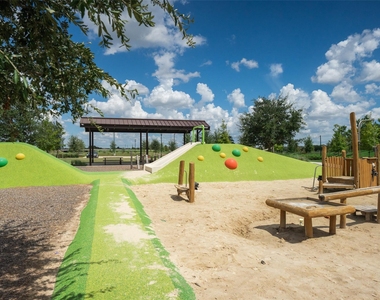 234 Amaranth Way - Photo Thumbnail 30