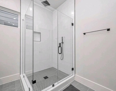 5606 Canal Street - Photo Thumbnail 30