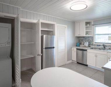3455 Rosalie Street - Photo Thumbnail 15