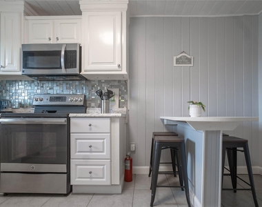 3455 Rosalie Street - Photo Thumbnail 13