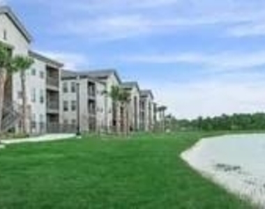 698 Basilica Bay - Photo Thumbnail 7