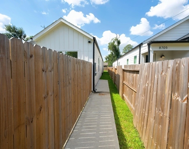 8703 Wileyvale - Photo Thumbnail 10