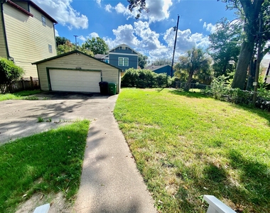 1230 Ashland Street - Photo Thumbnail 7