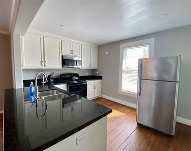 1230 Ashland Street - Photo Thumbnail 3
