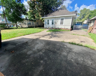 1230 Ashland Street - Photo Thumbnail 8