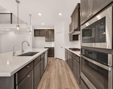 21806 Wycombe Terrace Way - Photo Thumbnail 13