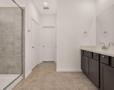 21806 Wycombe Terrace Way - Photo Thumbnail 25