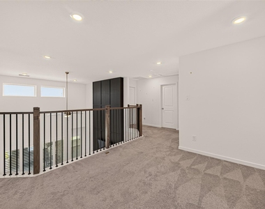 21806 Wycombe Terrace Way - Photo Thumbnail 33