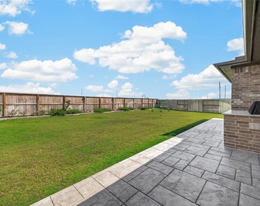 21806 Wycombe Terrace Way - Photo Thumbnail 45